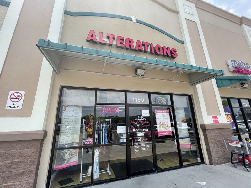 Abuela’s Alterations storefront on Osceola Parkway in Kissimmee